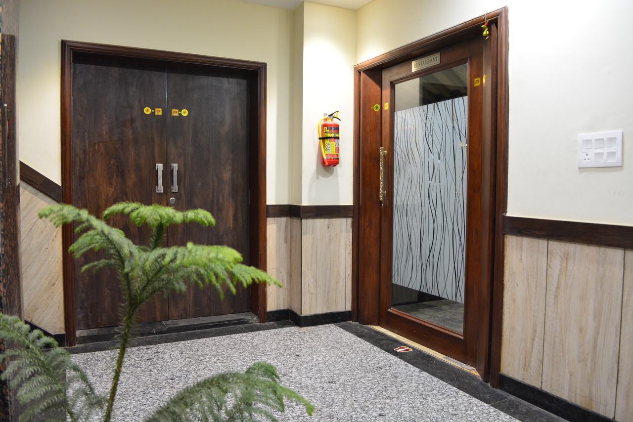 Hotel Desert Inn Barmer Exterior photo